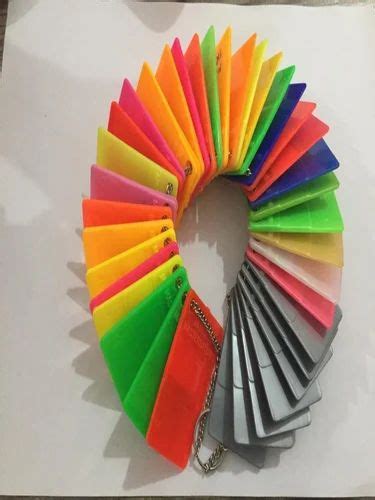 Green Masterbatches - 390 Pearl Green Masterbatch Manufacturer from New ...