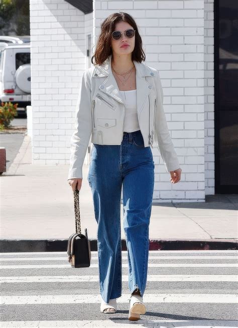 15 Spring Outfits With White Leather Jackets - Styleoholic