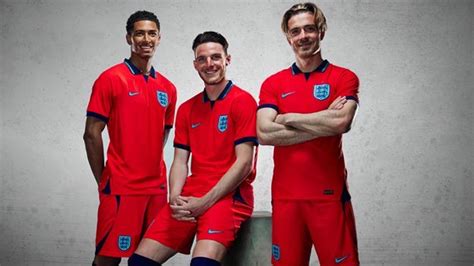 England's Nike World Cup kits finally released: Retro feel and a nod to ...