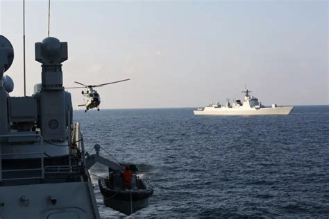 携手砺兵、共护和平，中巴“海洋卫士-2”海上联合演习影像 - 中国军网