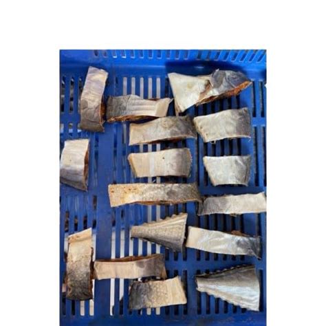 KALP SEA Food Dried Queen Fish Chunks 200 Grams : Amazon.in: Pet Supplies