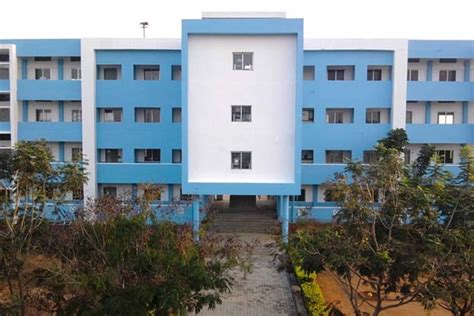 Karpagam Institute of Technology Reviews on Placement, Faculty, Hostel ...