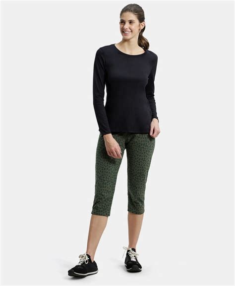 Buy Super Combed Cotton Rich Relaxed Fit Solid Round Neck Full Sleeve T ...