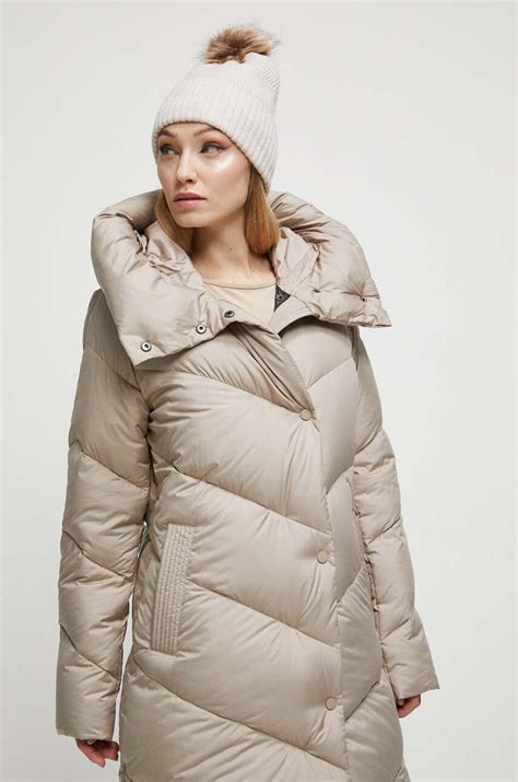 Płaszcz puchowy damski pikowany kolor beżowy | zamów na wearmedicine.com