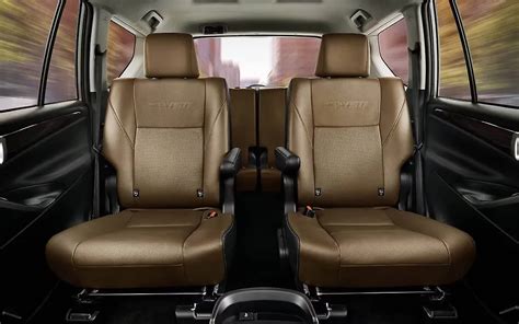 https://imgd-ct.aeplcdn.com/1056x660/n/cw/ec/51435/innova-crysta-interior-second-row-seats.jpeg?q=75