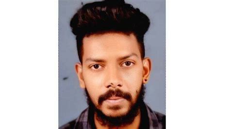 Youth falls into sea, drowns while shooting for album with friends ...