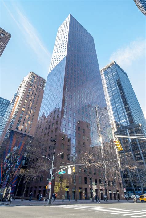 780 Third Avenue - New York Offices