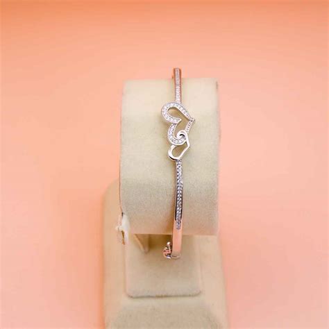 SILVER AFFECTION HEART CUFF BRACELET – Kinavah