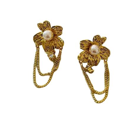 Gold Flower Earrings – Jewellery Hat