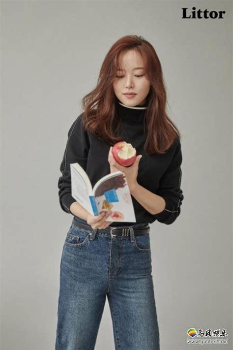 韩国女艺人姜汉娜拍杂志写真展优雅迷人魅力