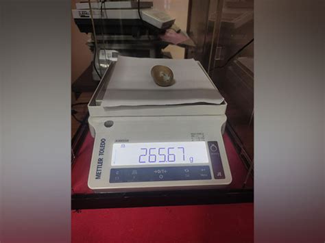 Kerala: Customs seize gold worth Rs 21.5 lakh at Kochi Airport