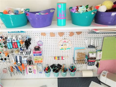 DIY Sewing Room Organization 的图像结果