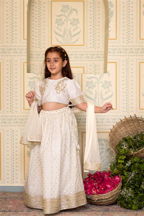 Offwhite Embroidered Top With Butta Zari Lehenga & Dupatta – Minitrails