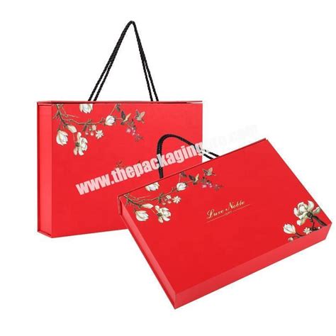 Hand Carry Paper Box Packaging Design 的图像结果