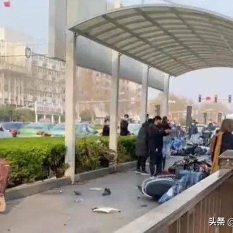 4死10伤！“河北邯郸轿车冲入人群”后续，目击者发声了_肇事_事故_非机动车