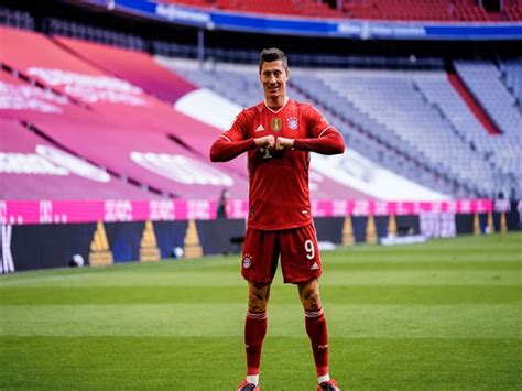 Robert Lewandowski confirms his intention to leave Bayern Munich