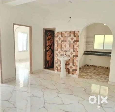 Well branded 2BHK Apartment Available for rent in Dum Dum Metro. - For ...