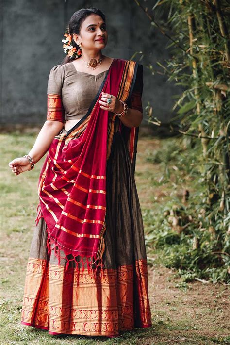 Narayananpethu Grey 3 pcs Dhavani Set – Byhand