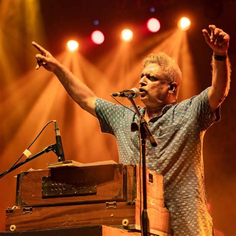 Piyush Mishra and the band Ballimaaraan hope to hit all the right notes ...