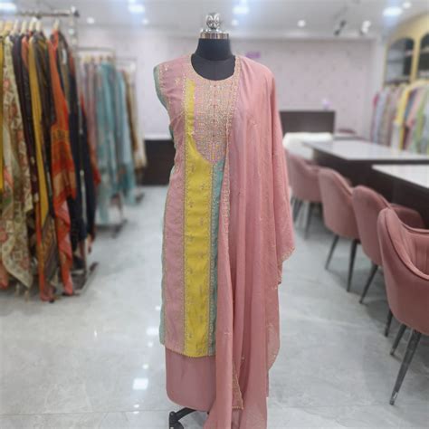 Set 29- 20th Dec -Mauve designer Silk- classy golden thread & scalping ...