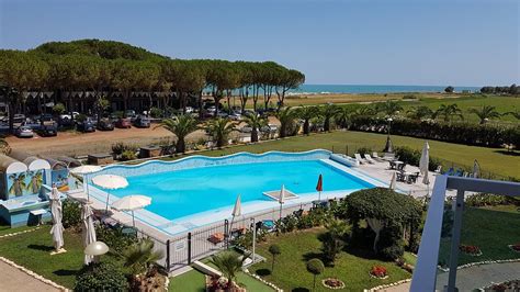 ELENA CLUB RESORT (Silvi Marina) - Hotel Reviews, Photos, Rate ...