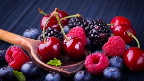 Cherry and berries, spoon, fruit Wallpaper | 3840x2160 UHD 4K ...
