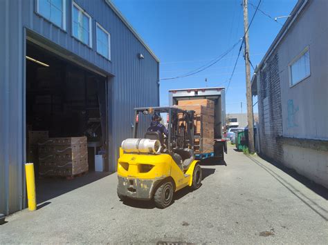 Receiving & Distribution – Bellingham Food Bank