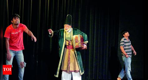 'Ghalib in New Delhi' tickles ribs in Lucknow | Lucknow News - Times of ...