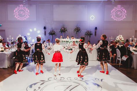 Beautiful & Stylish Arlington Estate Wedding Photography by Avangard ...