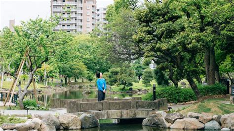 Tokyo: Asakusa Tour with Skytree & Sushi Workshop - Klook India