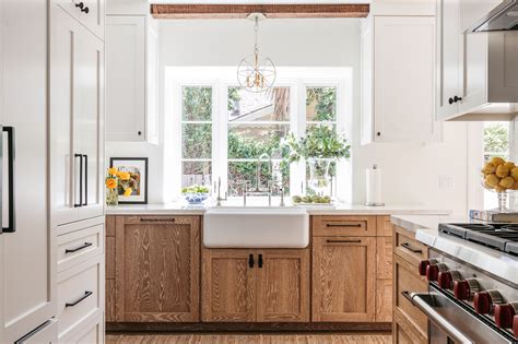 10 Drool Worthy Farmhouse Sinks For Kitchens
