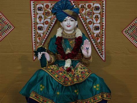 Mehsana SMVS Swaminarayan Temple Shakotsav Visit; Photos VIDEOS