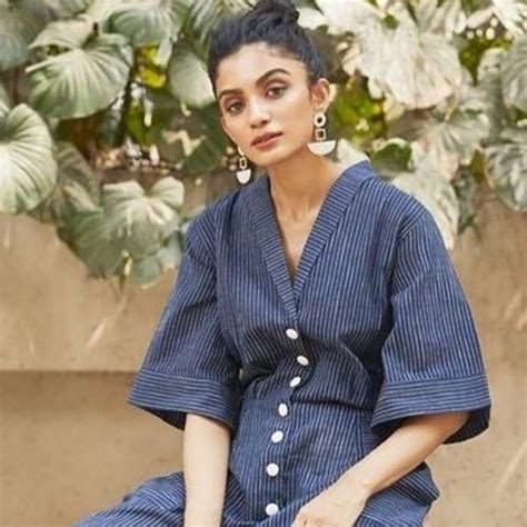 Lakme Fashion Week Virtual Showroom promotes up-and-coming brands ...