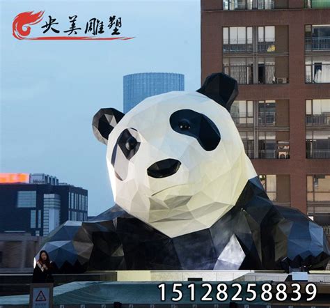 不锈钢几何熊猫雕塑-甘肃省兰州市商业街商场门头爬墙熊工程案例