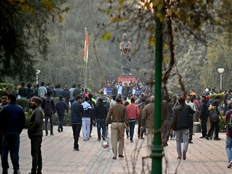 BBC Documentary Row: DU forms 7-member panel to probe ruckus outside ...