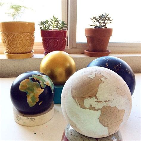 Painted Globe 的图像结果