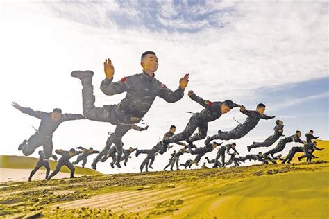 广西钦州：实战化训练锤炼军人血性-人民图片网