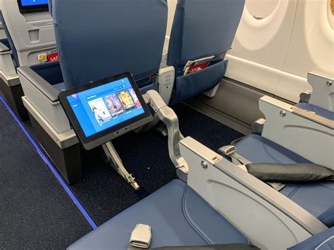 What Is A Bulkhead Seat On A Plane at Phoebe Reddall blog