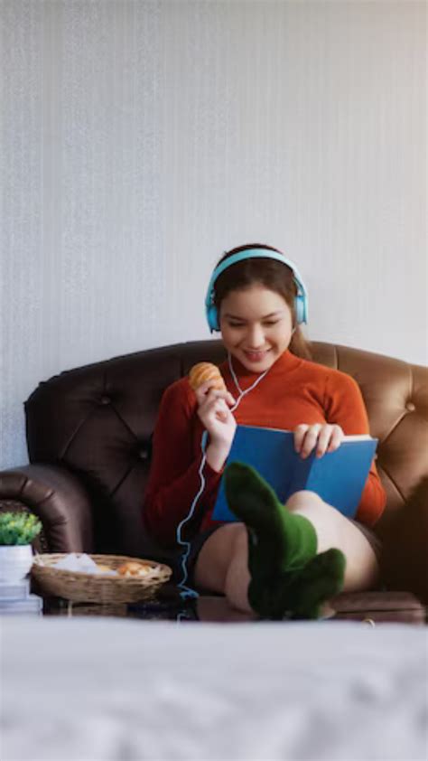 8 essential reasons why intelligent students choose reading to lead in life