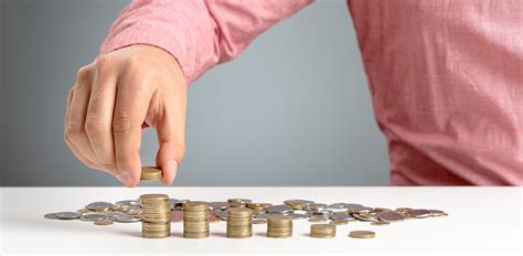 Valentine’s Day Celebrations on a Budget with a Personal Loan | CASHe Blogs