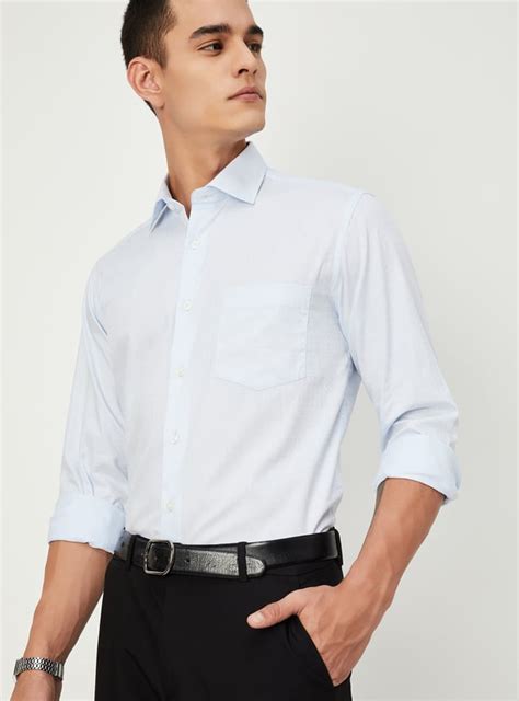 Buy Men Slim Fit Solid Formal Shirt Online at just Rs. 1049.0 ...