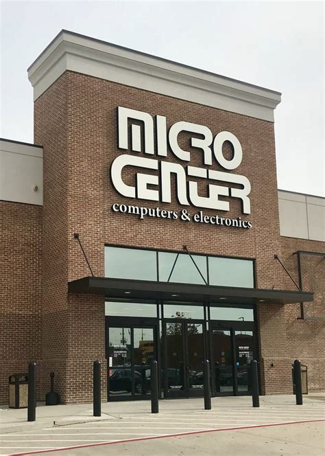 Micro Center Computer Store 的图像结果