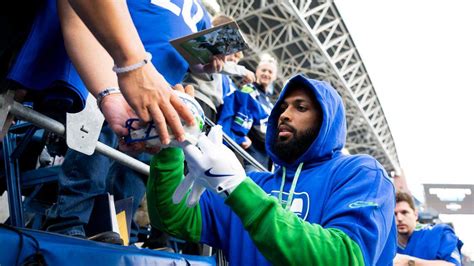 Seahawks Julian Love, Boye Mafe, Derick Hall active vs 49ers | Tacoma ...