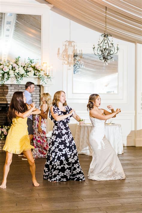 Tina & Dan’s Wedding by Tierney Riggs Photography at Highgrove Estates