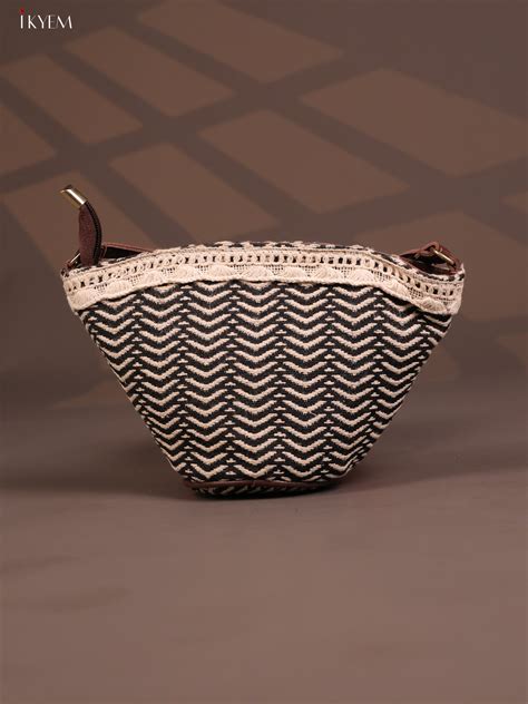 Jacquard Zigzag Leather Sling Bag with 1 Compartments - Sandal with Bl