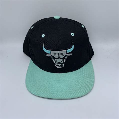 Chicago Bulls Igloo Mitchell & Ness Hat Snapback Cap... - Depop