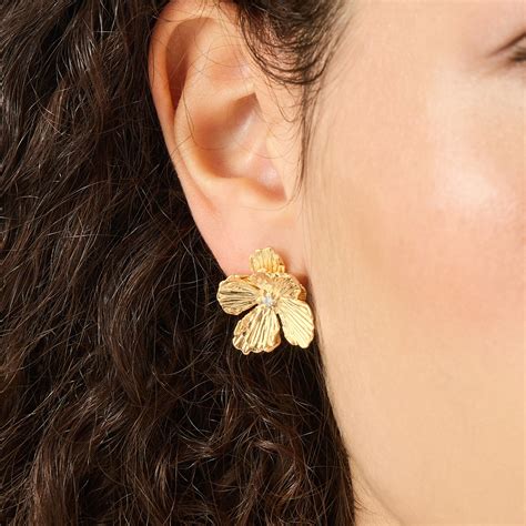 Textured Flower Stud Earrings