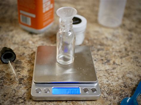 Homemade CBD Oil Tincture 的图像结果