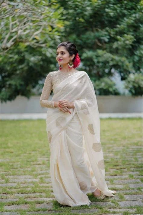 Designer sarees : The Enchanting World of Designer Sarees – Akruti Sarees