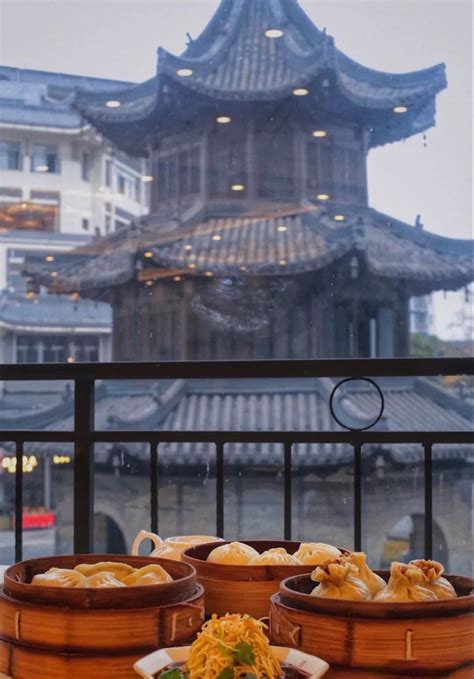 扬州美食：本地人推荐的百年老店，九炉分座的早茶与淮扬菜都不错 - 知乎